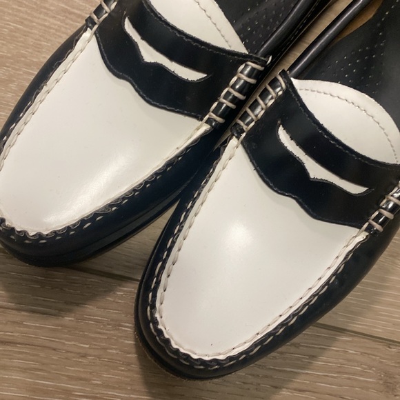 GH Bass - Classic Whitney Weejuns Size 9 - Picture 2 of 6